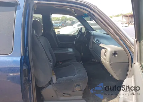 2001 Chevrolet Silverado K1500 z USA, uszkodzony, nr VIN 2GCEK19T711378504